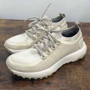 Allbirds Women’s Trail Runners Tan White Cream Size 7